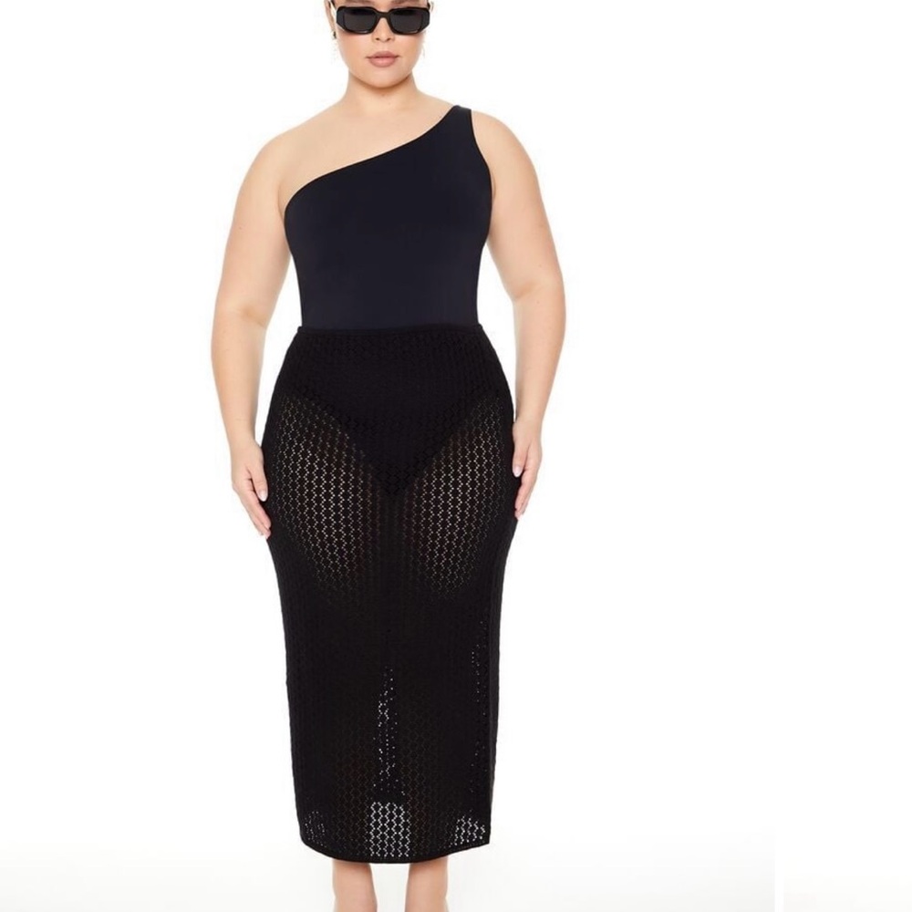 Forever 21 plus size black crochet skirt swim coverup